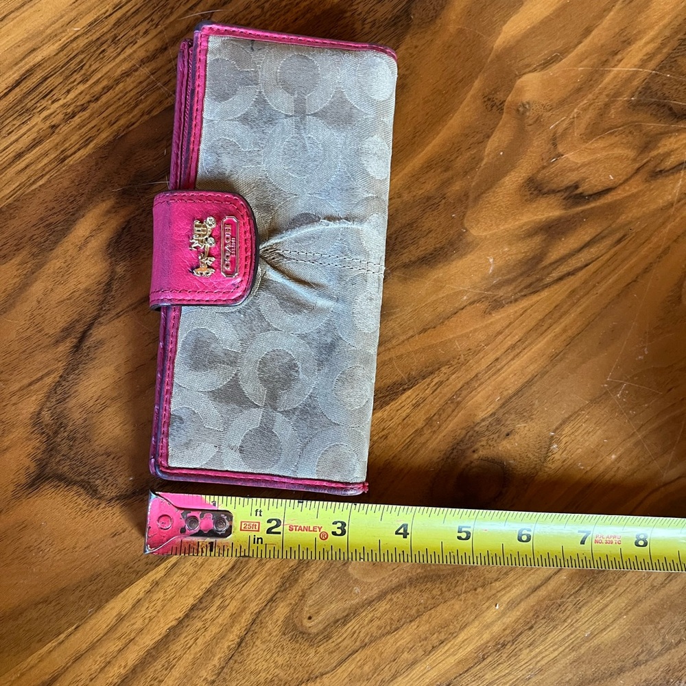 Coach Wallet / Card Holder - Picture 11 of 11